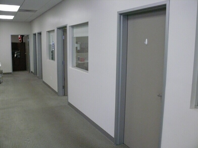 More Photos Of 719 N Victory Blvd, Burbank Office For Lease