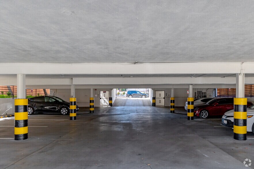 More Photos Of 556 N 1st St, San Jose Medical For Sale