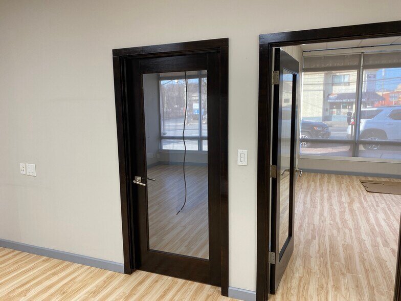 More Photos Of 10 W Main St, Elmsford Medical For Sale