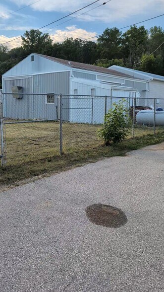 Primary Photo Of Park Dr, Zumbro Falls Land For Lease