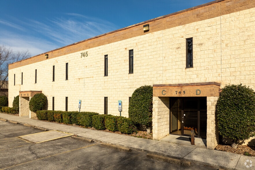 More Photos Of 745 Bluecrab Rd, Newport News Research And Development For Lease