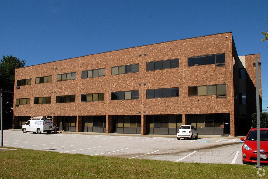More Photos Of 4109-4111 E Joppa Rd, Nottingham Office For Lease