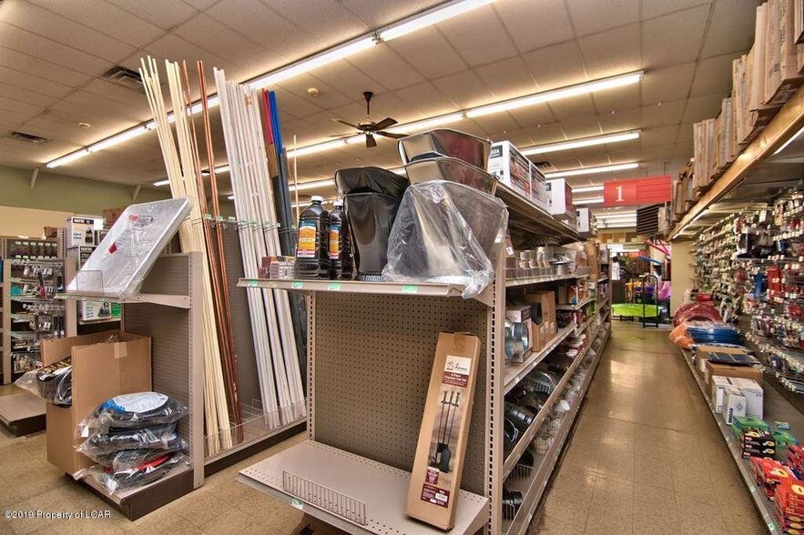 More Photos Of 541 State Route 93, Sugarloaf Light Distribution For Lease