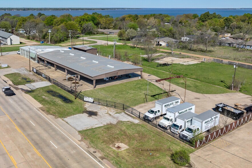 More Photos Of 2824 W Main St, Gun Barrel City General Retail For Lease