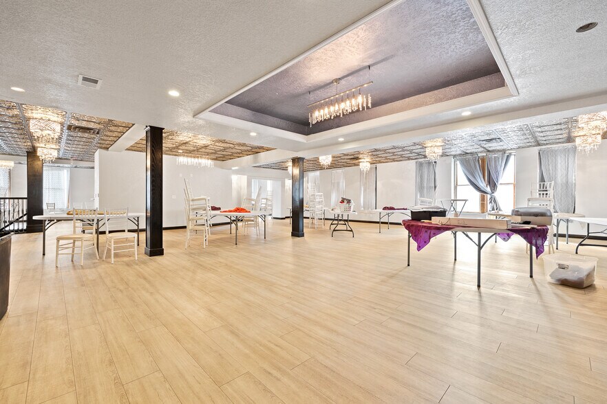 More Photos Of 603 N River St, Hot Springs Hotel For Sale