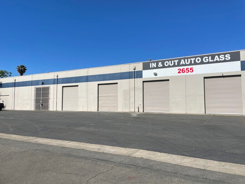 More Photos Of 2655 Land Ave, Sacramento Warehouse For Lease