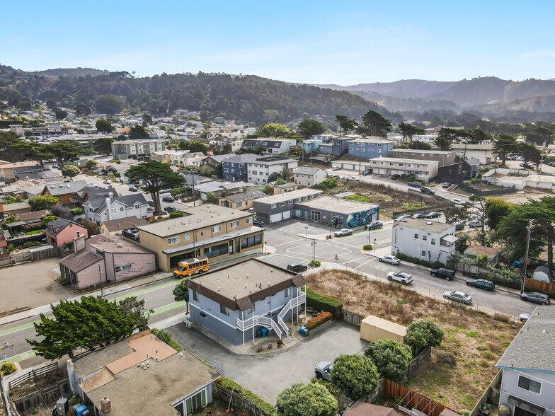 More Photos Of 2014 Palmetto Ave, Pacifica Office Residential For Sale