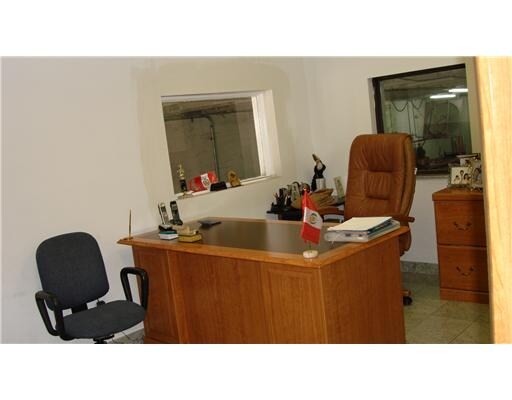 More Photos Of 2000-2040 NW 94th Ave, Miami Warehouse For Sale