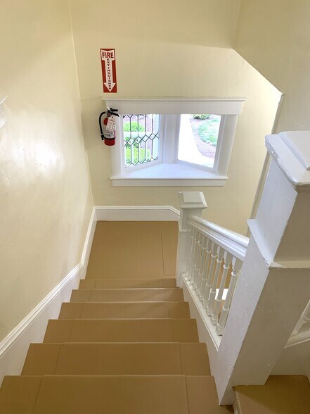 More Photos Of 3118 SE Yamhill St, Portland Apartments For Sale