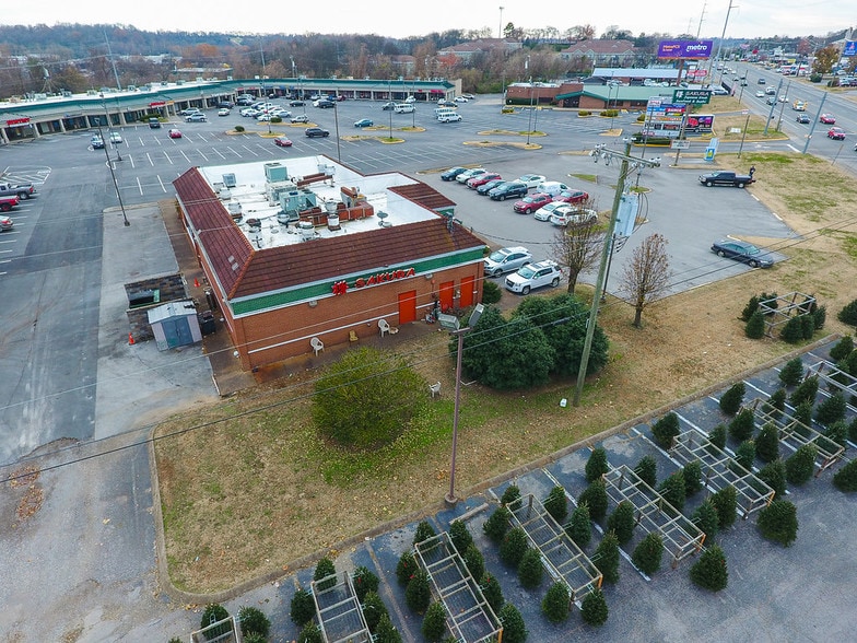 More Photos Of 3451 Lebanon Pike, Hermitage Restaurant For Lease