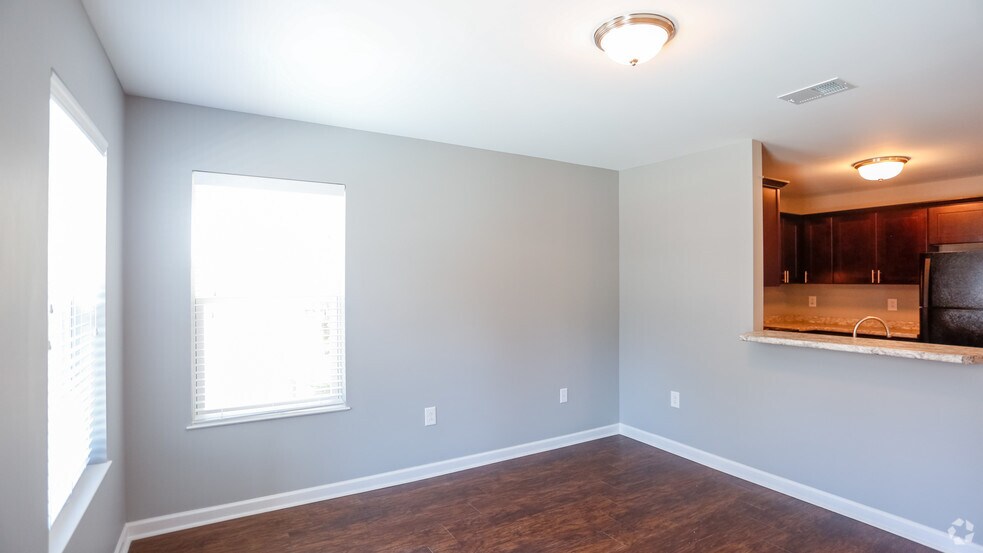 More Photos Of 2701 Sevier Ave, Knoxville Apartments For Sale