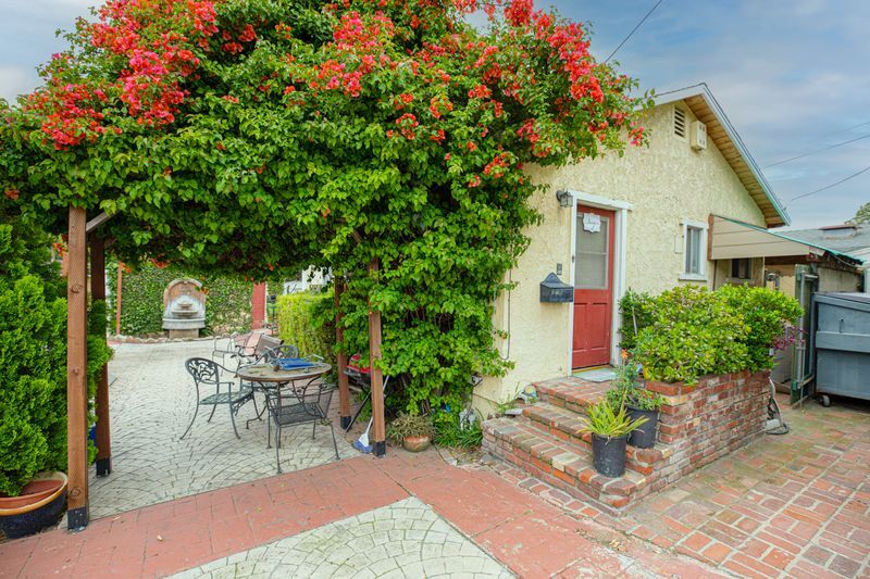 More Photos Of 2170-2178 E Villa St, Pasadena Storefront Retail Residential For Sale