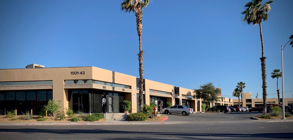 Primary Photo Of 1501-1549 W Oakey Blvd, Las Vegas Showroom For Lease