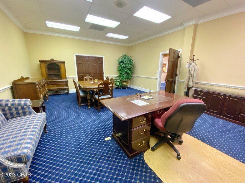 More Photos Of 4431 Lafayette St, Marianna Office For Lease