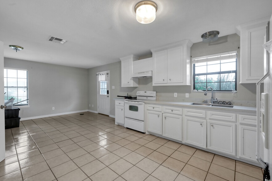 More Photos Of 7644 Spring Cypress Rd, Spring Land For Sale