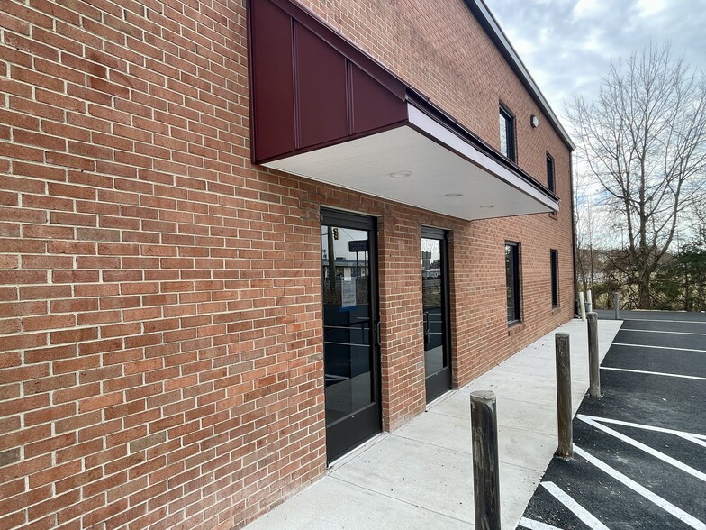 More Photos Of 3925 Lafayette Blvd, Fredericksburg Flex For Lease