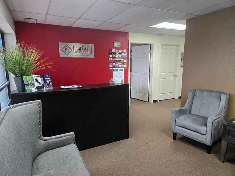 More Photos Of 635 W Corona St, Pueblo Loft Creative Space For Lease