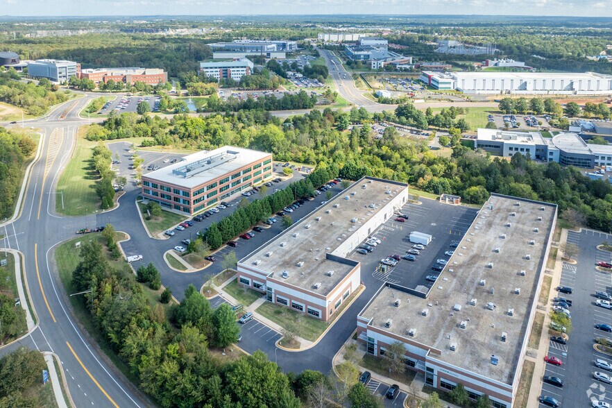More Photos Of 9371 Innovation Dr, Manassas Research And Development For Lease