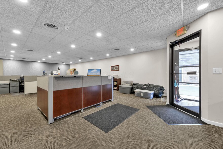 More Photos Of 444-454 E Center St, Marion Office For Sale
