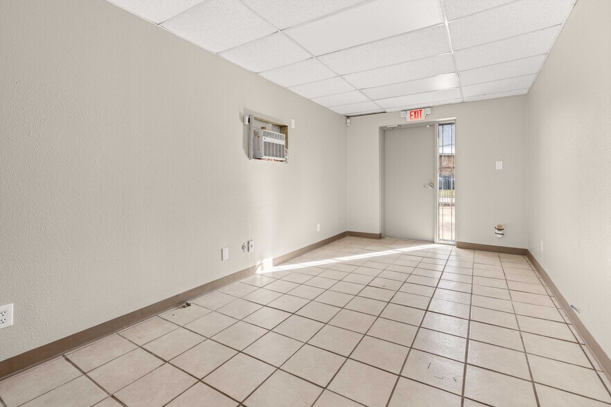 More Photos Of 7567 Morley St, Houston Warehouse For Sale