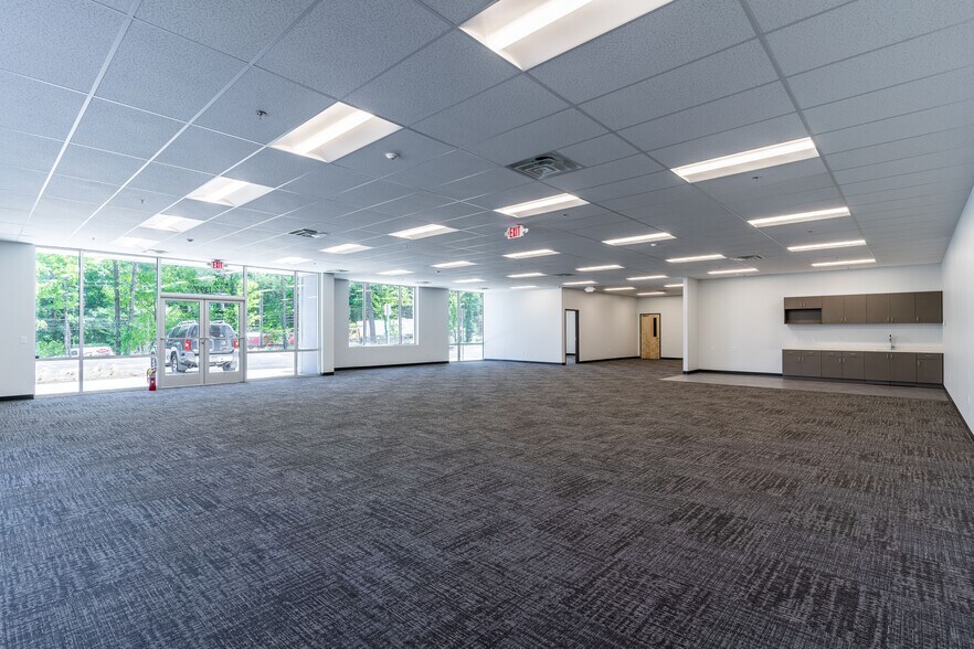 More Photos Of 1399 Fulton Industrial Blvd NW, Atlanta Distribution For Lease