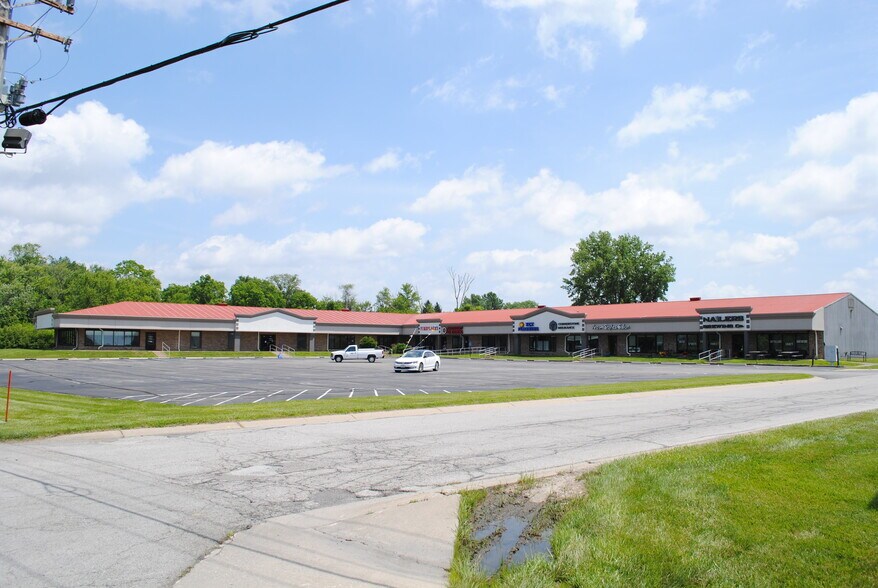 More Photos Of 6001 N US Highway 31, Whiteland Storefront For Lease