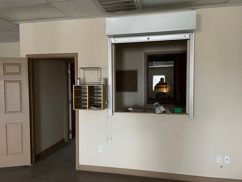 More Photos Of 2006 Oil Mill Rd, Pecos Industrial For Lease