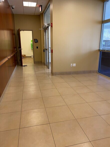 More Photos Of 200 Tracy Way, Charleston Medical For Sale