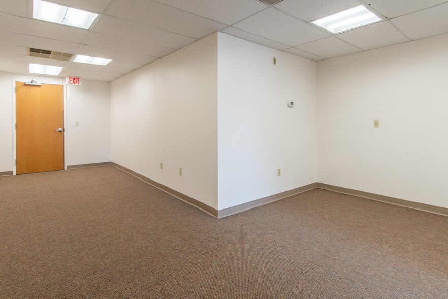 More Photos Of 155 Main Dunstable Rd, Nashua Medical For Lease