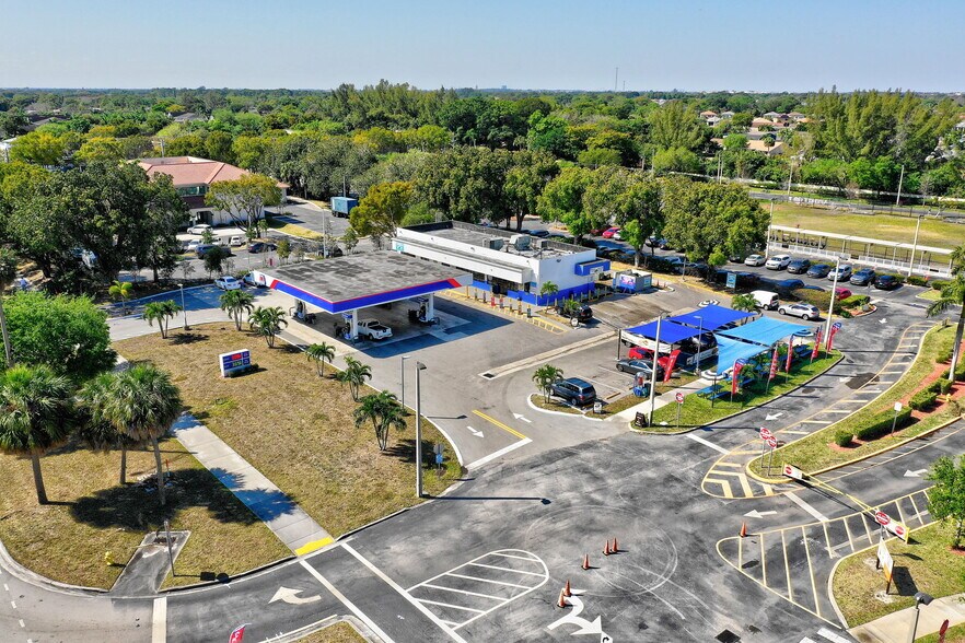 More Photos Of 8291 N University Dr, Tamarac Service Station For Sale