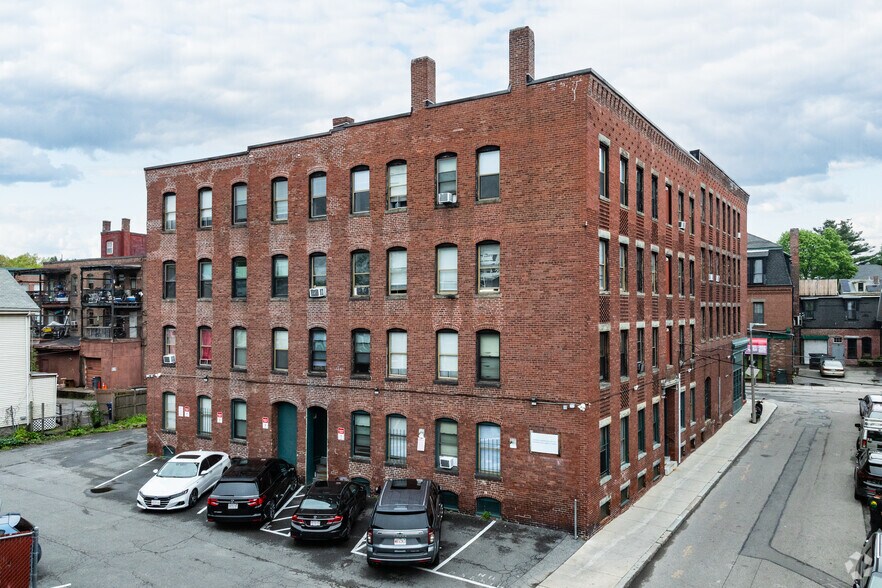 More Photos Of 181-183 Green St, Jamaica Plain Apartments For Lease