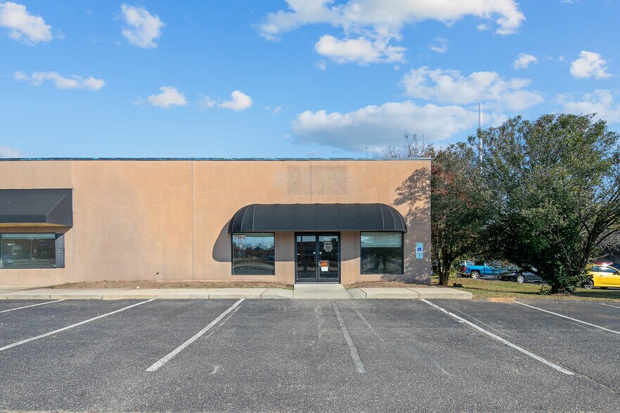 3756 Sycamore Dairy Rd, Fayetteville, NC 28303 Flex/R&D For Lease
