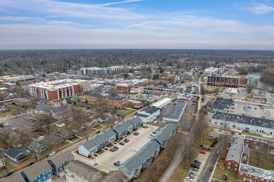 More Photos Of 6159 Winthrop Ave, Indianapolis Apartments For Sale