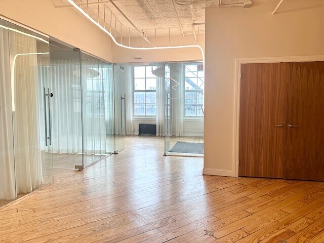 More Photos Of 166 Mercer St, New York Office For Lease