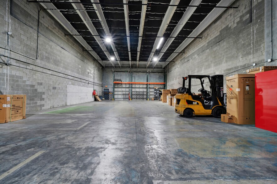 More Photos Of 7770 NW 46th St, Doral Warehouse For Sale
