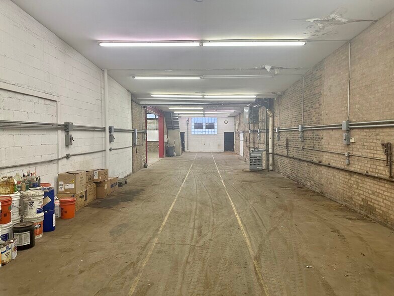 More Photos Of , Chicago Unknown For Sale