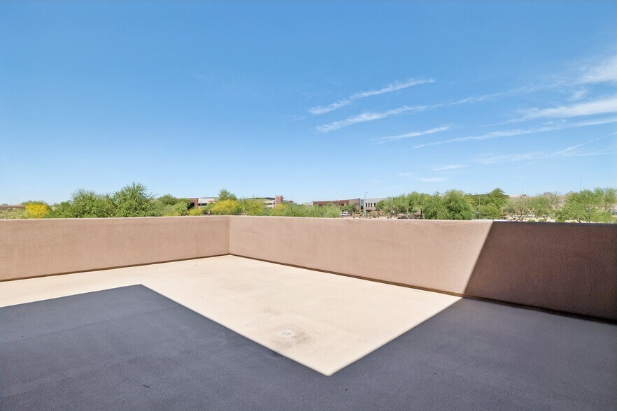 More Photos Of 8765 E Bell Rd, Scottsdale Loft Creative Space For Sale