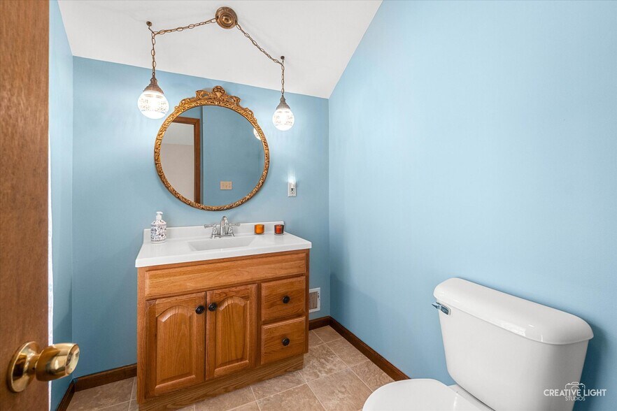 More Photos Of 101 W Church St, Sandwich Office For Sale