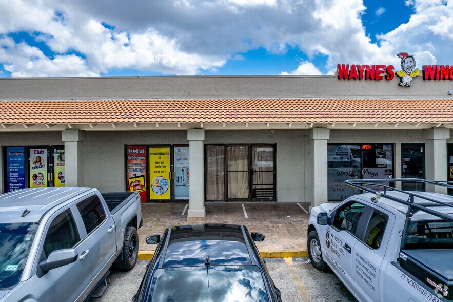 More Photos Of 4429-4455 Walzem Rd, San Antonio General Retail For Lease