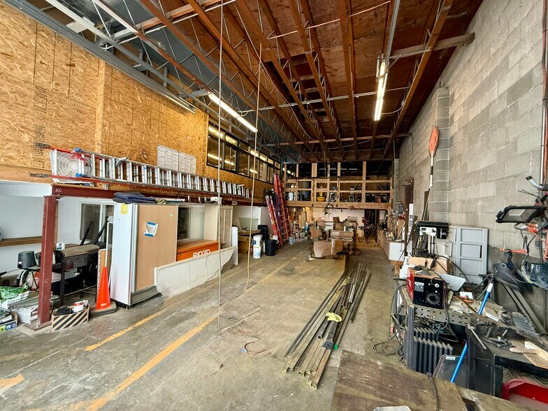 More Photos Of 2220 N Pacific St, Seattle Warehouse For Lease