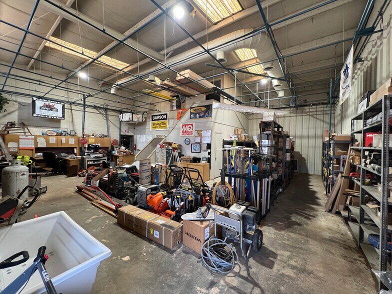 More Photos Of 1496 Sydney Ann Blvd, Mableton Warehouse For Sale