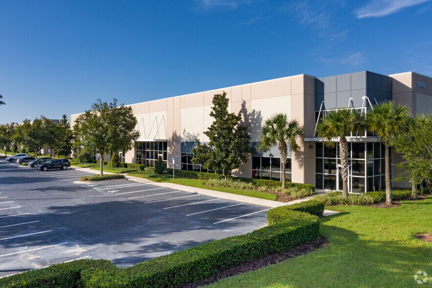 More Photos Of 2405 Commerce Park Dr, Orlando Unknown For Lease