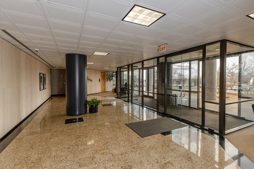 More Photos Of 8023 E 63rd Pl, Tulsa Office For Lease