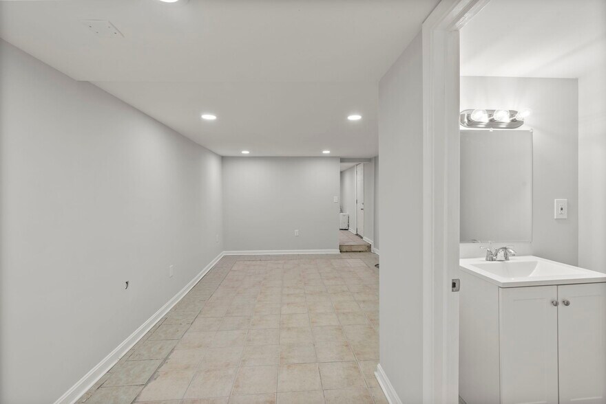 More Photos Of 4710 Liberty Heights Ave, Baltimore General Retail For Sale