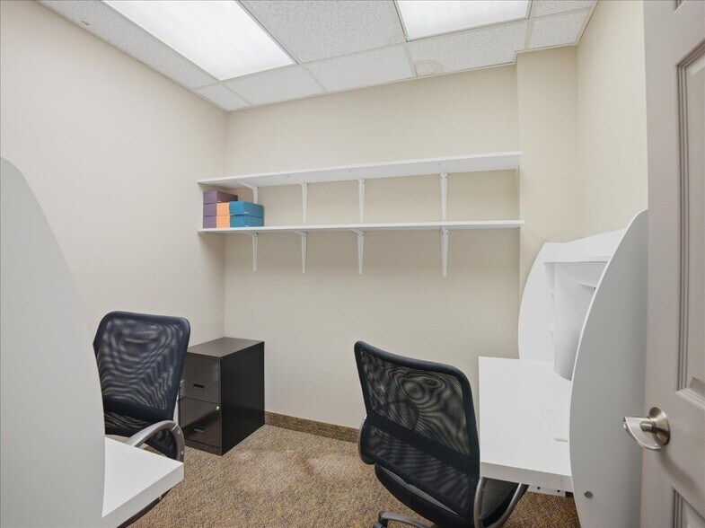 More Photos Of 950-960 Uglow Ave SE, Dallas Medical For Sale