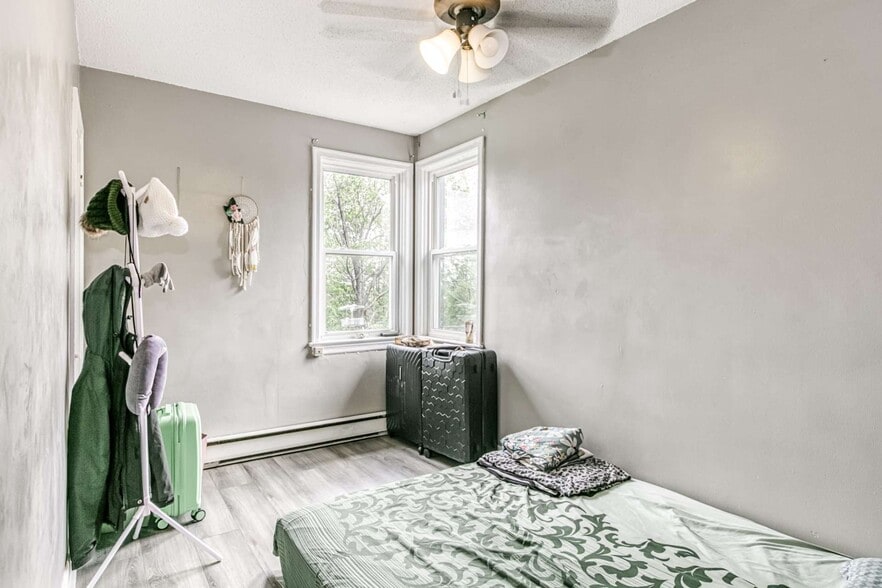 More Photos Of 22 Whittaker St, Sudbury Multifamily For Sale