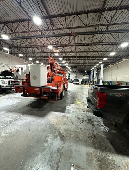 More Photos Of 8819 E 350 Hwy, Raytown Auto Dealership For Sale