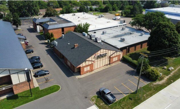 More Photos Of 28500 Schoolcraft Rd, Livonia Restaurant For Lease