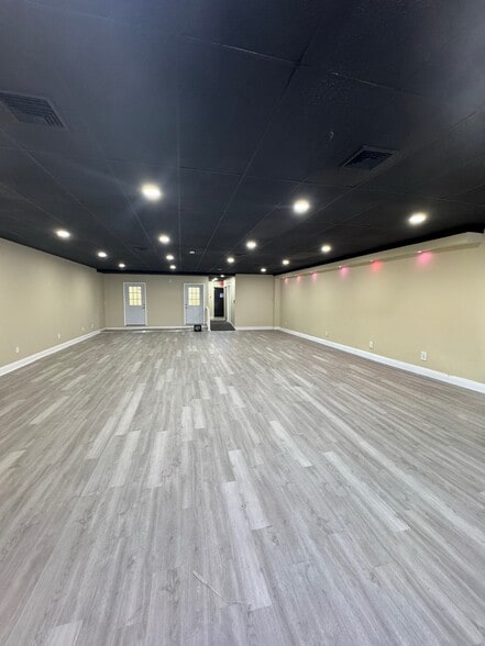 More Photos Of 1036 Chicopee St, Chicopee Storefront Retail Residential For Lease