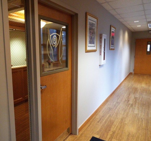 More Photos Of 1151 Bethel Rd, Columbus Medical For Sale